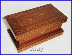 19th Century Mahogany Humidor Box Marquetry Inlaid Tin Lining Sponge Holder