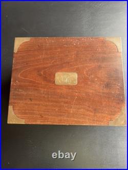 A Benson & Hedges mahogany humidor A Benson & Hedges mahogany humidor