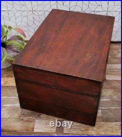 Antique 1908 Oak Wood Cigar Humidor Chest Box Lined Bridgeport Conn. Brass
