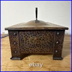 Antique Arts & Crafts Benedict Studio 207 Hammered Copper Cigar Humidor Box