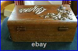 Antique WOOD TABACCO CIGAR BOX HUMIDOR LINED WITH MOISTURE PADS