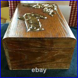 Antique WOOD TABACCO CIGAR BOX HUMIDOR LINED WITH MOISTURE PADS
