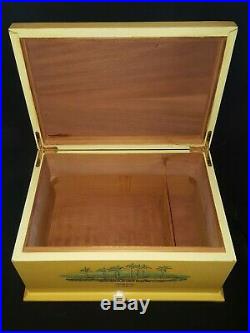 Arturo Fuente Chateau De La Fuente Collectible Large Humidor Cigar Box 1992