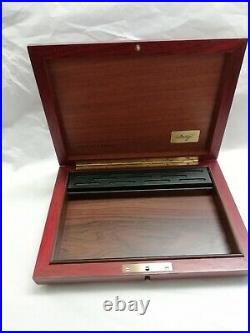 Attractive Davidoff Wooden Cigar Box / Humidor Handmade in Switzerland
