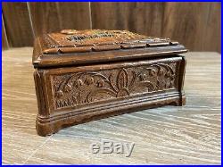 Beautiful Vintage Carved Wooden Box Cigar Humidor Jewelry Box Dog Retriever
