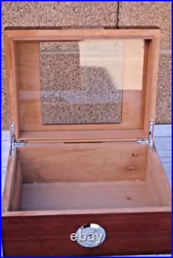 Cigar Humidor Box Wood With Glass & Cedar Hygrometer Cigar Humidor Box Wood With Glass & Cedar Hygrometer
