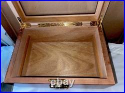 Cigar Humidor Box Wood With Glass & Cedar Hygrometer Nice Cigar Humidor Box Wood With Glass & Cedar Hygrometer Nice