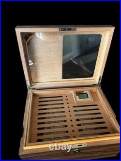 Cigar Humidor Box with Ventilation Grid Holds up to 120 Cigars, Spanish Ceda