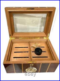 Cigar Humidor Lacquer Wood Glass Top Box withHygrometer Humidifier Cedar Divider