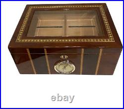 Cigar Humidor Lacquer Wood Glass Top Box withHygrometer Humidifier Cedar Divider