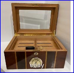 Cigar Humidor Lacquer Wood Glass Top Box withHygrometer Humidifier Cedar Divider