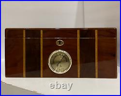 Cigar Humidor Lacquer Wood Glass Top Box withHygrometer Humidifier Cedar Divider