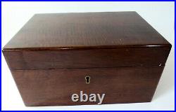 Cigar Humidor / box in figured mahogany A very high quality product cedar lined