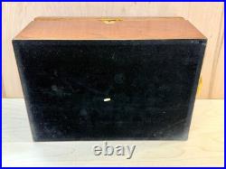 Cigar Humidor with Tobacco Leaf Design Holds 25 Cigars