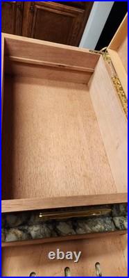 Cigar Humidor with Tobacco Leaf Design Holds Over 25 Cigars With Second Rack