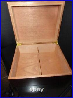 Cigar humidor wood box 25 Count New in Box