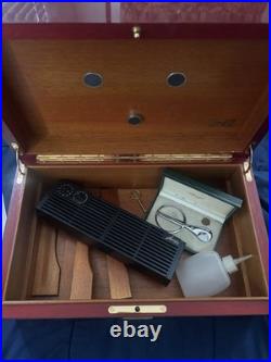 Davidoff No. 4 Acajou Rouge (Red Mahogany) Humidor with box & key