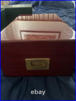 Davidoff No. 4 Acajou Rouge (Red Mahogany) Humidor with box & key