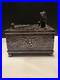Derby_Silver_Co_Bulldog_Figural_Tobacco_Box_Humidor_01_vgz