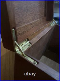 DuPont 1977 Distributor Mgt Seminar Award St Maarten Wood Box Humidor Vintage DuPont 1977 Distributor Mgt Seminar Award St Maarten Wood Box Humidor Vintage