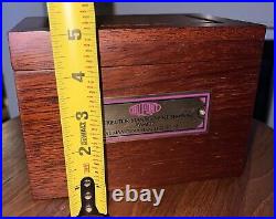 DuPont 1977 Distributor Mgt Seminar Award St Maarten Wood Box Humidor Vintage