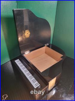 Grand Piano Cigar Humidor Avo Uvezian Limited Edition 25th Anniversary Box