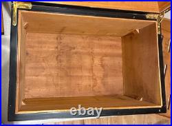 H. Upmann 2000 Cigar Humidor Collector Good Condition Numbered 0118 of 2000 GR H. Upmann 2000 Cigar Humidor Collector Good Condition Numbered 0118 of 2000 GR