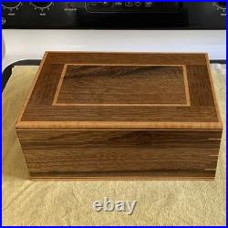 Handcrafted by DT Wooden Cigar Humidor Box with Hygrometer & Dividers
