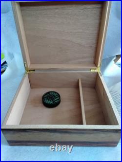 Humidor Cigar Box Vintage, Vintage Carved Cigar Box, Cigar Cutters Humidor Cigar Box Vintage, Vintage Carved Cigar Box, Cigar Cutters
