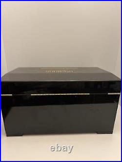 Humidor Supreme 2000 Limited Edition Cigar Box With Keys & Extras