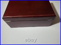 Humidor With G WATTS USA Wood Lined 10 1/4x8 3/4x4 1/2 Cigars Cherry Color