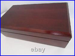 Large Decatur Collection Cigar Humidor Box Hydrometer Walnut Wood Cedar Lined