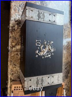 Liga Privada 10 Aniversario Humidor Only. New in Box 164/550