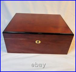 Ocaso Savoy Cigar Humidor 11.75x 9.5x 5 No Key Surface Scratches