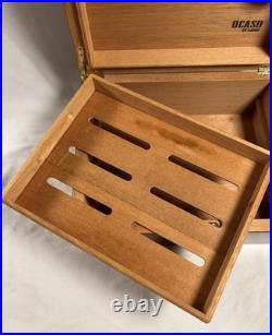 Ocaso Savoy Cigar Humidor 11.75x 9.5x 5 No Key Surface Scratches