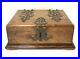Quality_Antique_Oak_and_Brass_Bound_Humidor_Cigar_Box_with_Key_01_qub
