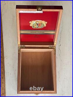 ROMEO Y JULIET EDITION LIMITADA No 2 SOLID WOOD CIGAR BOX ROMEO Y JULIET EDITION LIMITADA No 2 SOLID WOOD CIGAR BOX