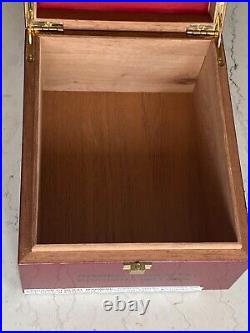 ROMEO Y JULIET EDITION LIMITADA No 2 SOLID WOOD CIGAR BOX ROMEO Y JULIET EDITION LIMITADA No 2 SOLID WOOD CIGAR BOX
