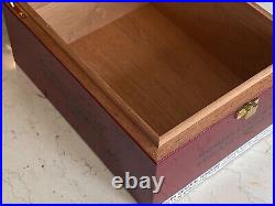 ROMEO Y JULIET EDITION LIMITADA No 2 SOLID WOOD CIGAR BOX ROMEO Y JULIET EDITION LIMITADA No 2 SOLID WOOD CIGAR BOX