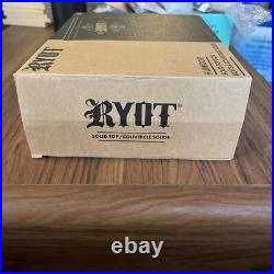 RYOT Humidor Walnut Combo Box (8×11) Lockable with Tray and Glass Containers New