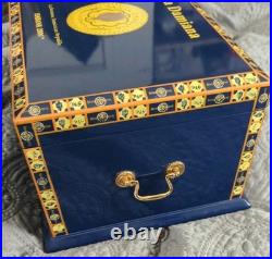 Santa Damiana La Romana Blue Lacquered Wood Cigar Humidor Box