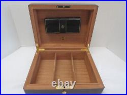 THE GRIFFINS Davidoff Lacquerd Wood Locking Magnetic Cigar Humidor Box & Key
