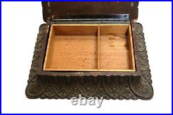 Vintage SYROCO WOOD Cigar Humidor trinket vanity dresser box chest