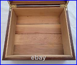 Vintage Spanish Cedar Cigar Humidor Box With Glass Hygrometer and Humidifier