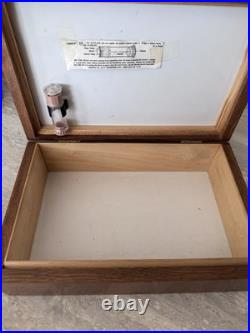 Vintage Wooden Cigar Humidor Box with Hygrometer & Moisture Regulator Vintage Wooden Cigar Humidor Box with Hygrometer & Moisture Regulator